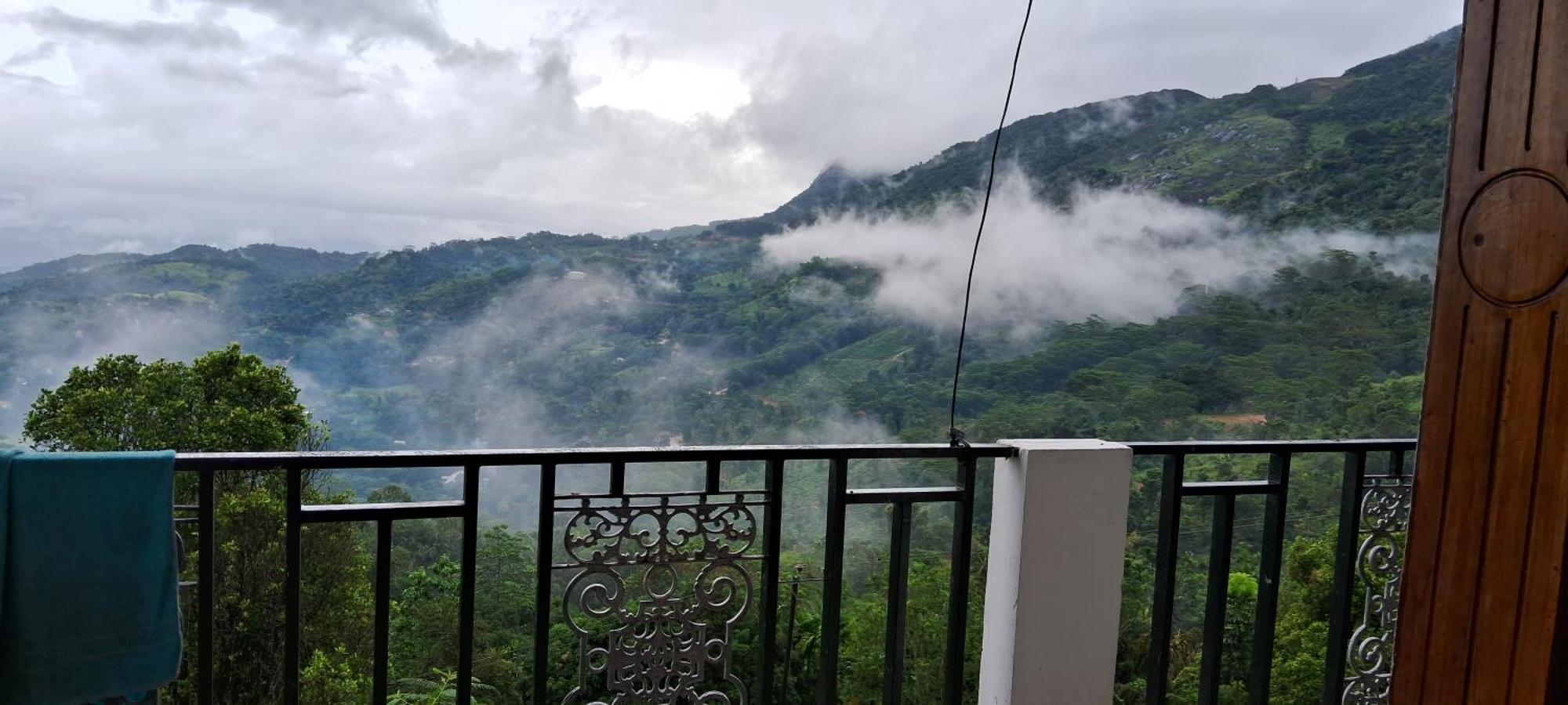 Handapanfall Holiday Resort Rakwana Buitenkant foto